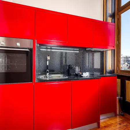 Beautiful In The Heart Of Apartment